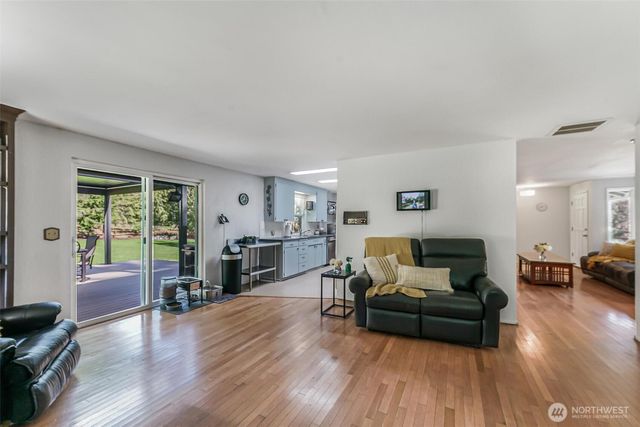 23326 SE 199th Street, Maple Valley, WA 98038