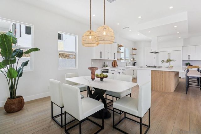 1850 Illion St, San Diego, CA 92110