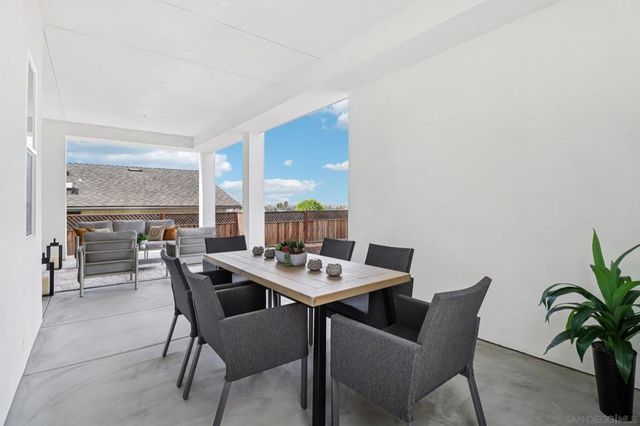 1850 Illion St, San Diego, CA 92110