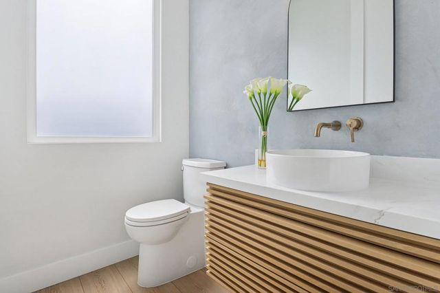 1850 Illion St, San Diego, CA 92110