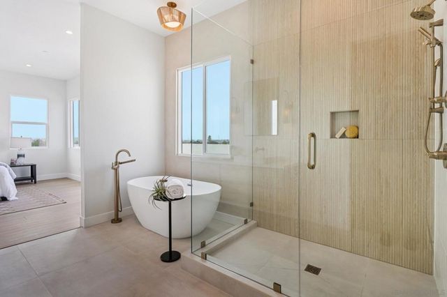 1850 Illion St, San Diego, CA 92110