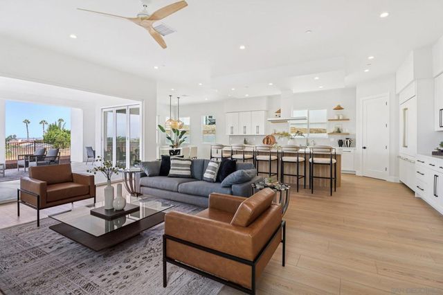 1850 Illion St, San Diego, CA 92110