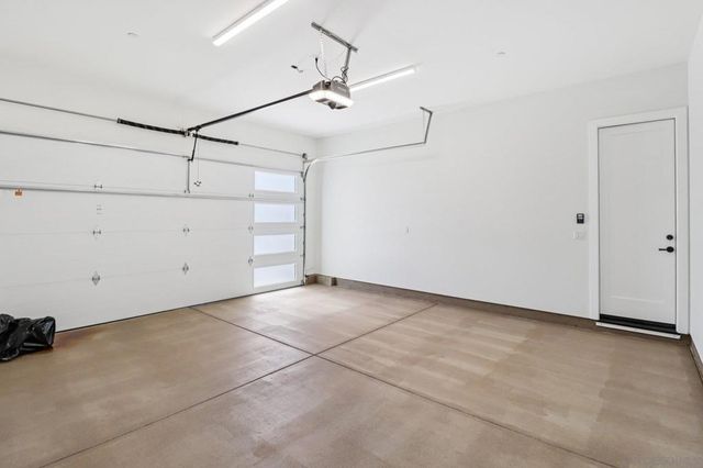 1850 Illion St, San Diego, CA 92110