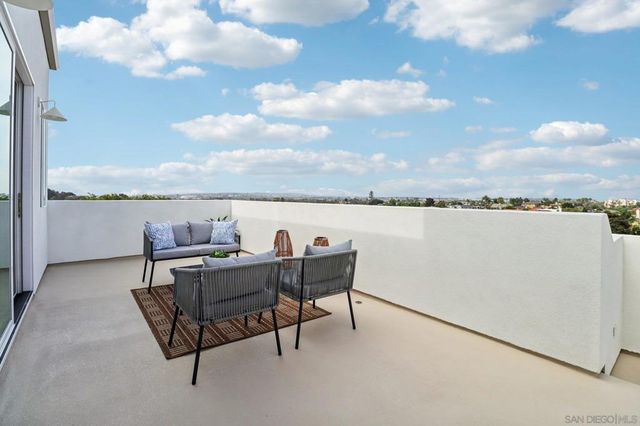 1850 Illion St, San Diego, CA 92110