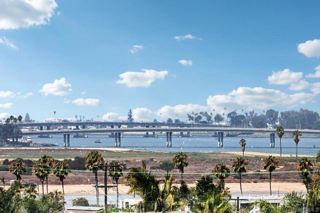 1850 Illion St, San Diego, CA 92110