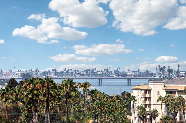 1850 Illion St, San Diego, CA 92110