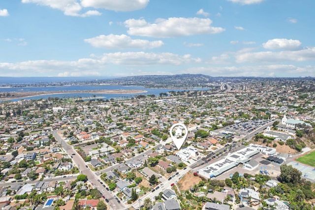 1850 Illion St, San Diego, CA 92110