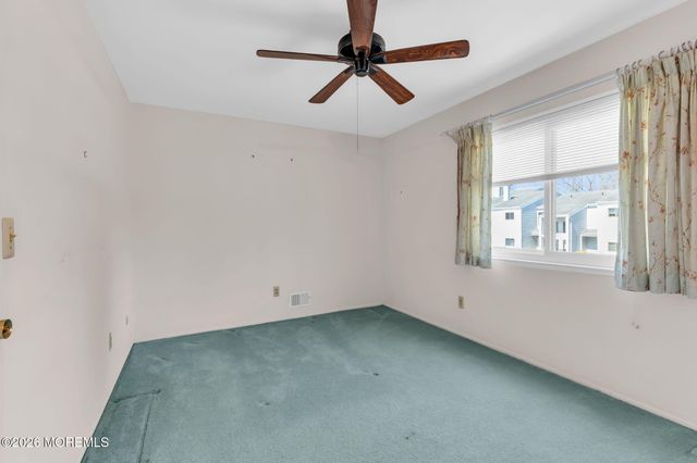 3 Beverly Court, Tinton Falls, NJ 07724