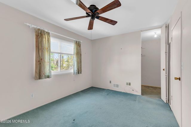 3 Beverly Court, Tinton Falls, NJ 07724