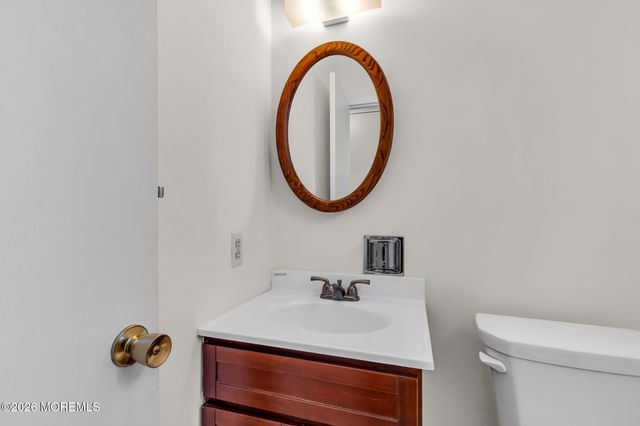 3 Beverly Court, Tinton Falls, NJ 07724