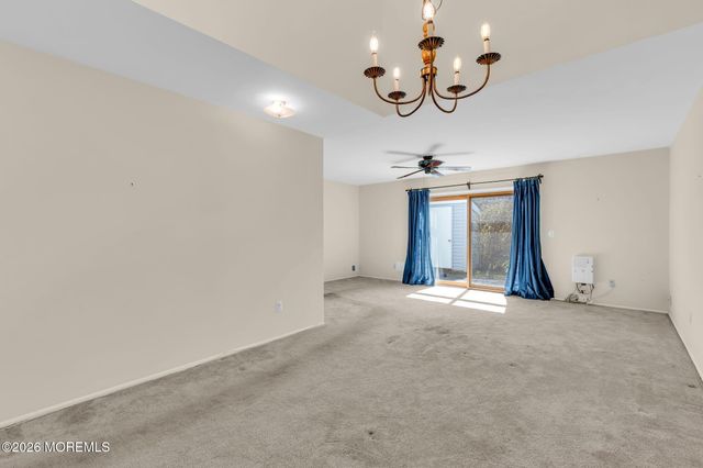 3 Beverly Court, Tinton Falls, NJ 07724