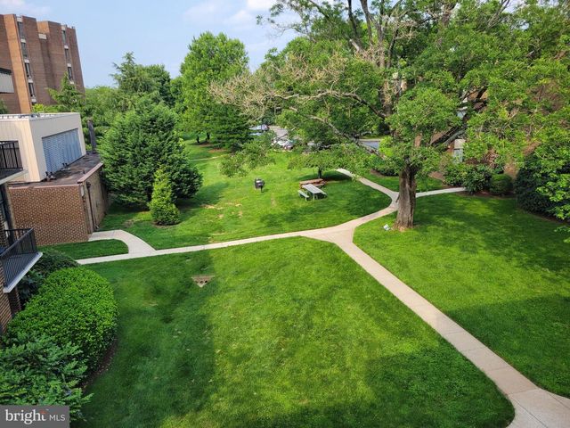 2107 WALSH VIEW TER #14-301 & 304, Silver Spring, MD 20902