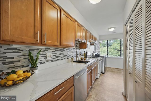 2107 WALSH VIEW TER #14-301 & 304, Silver Spring, MD 20902