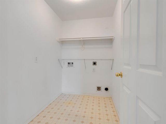 8018 Fox Street, Baytown, TX 77523