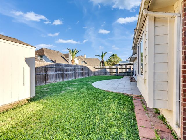 8018 Fox Street, Baytown, TX 77523