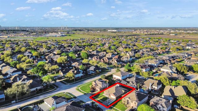 8018 Fox Street, Baytown, TX 77523