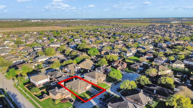 8018 Fox Street, Baytown, TX 77523