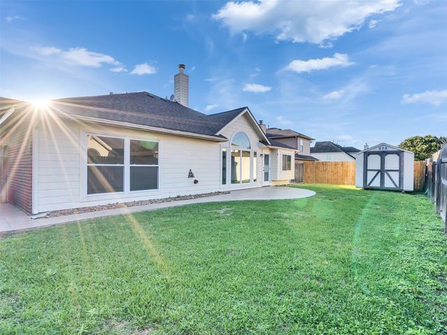 8018 Fox Street, Baytown, TX 77523