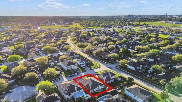 8018 Fox Street, Baytown, TX 77523