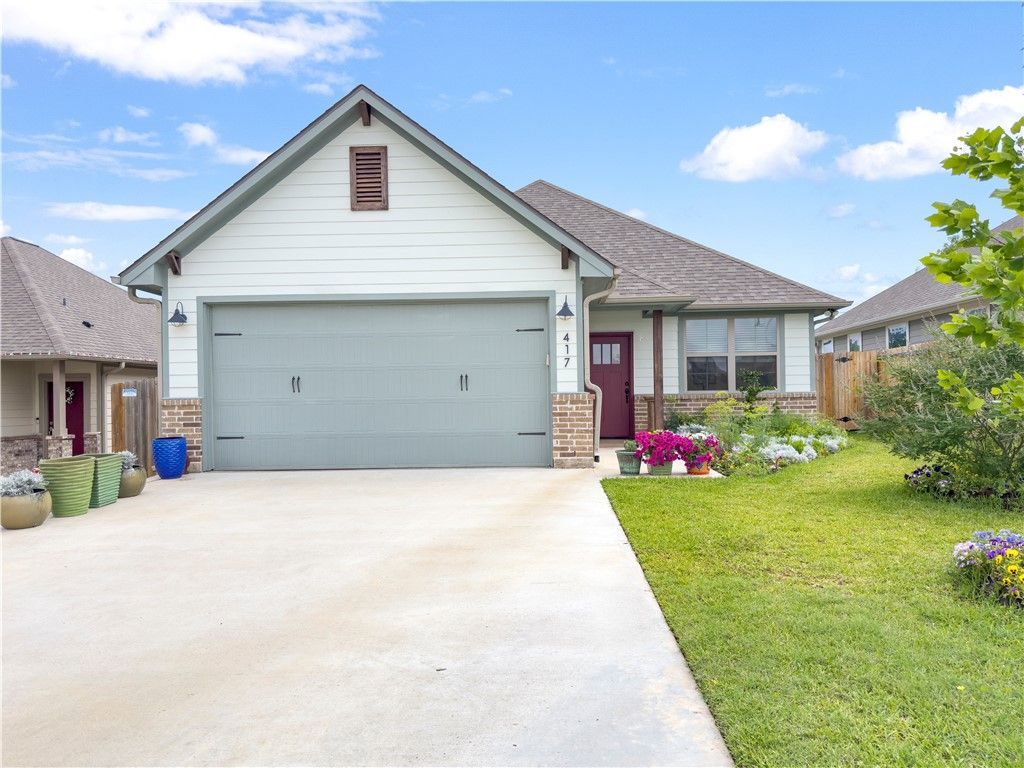 417 Marble Falls Drive, Bryan, TX 77803