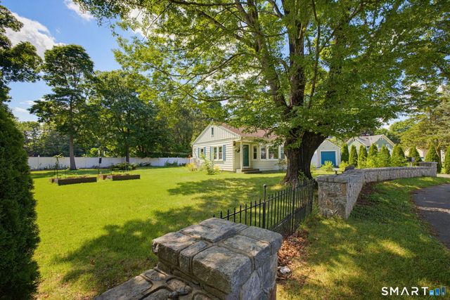 19 Burton Avenue, Norwich, CT 06360