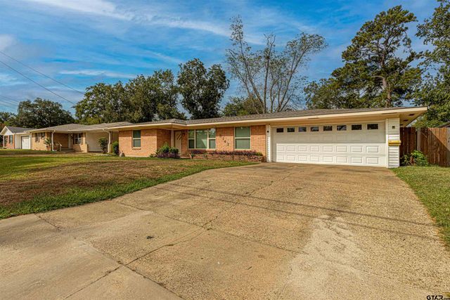 3143 Donnybrook Ave, Tyler, TX 75701