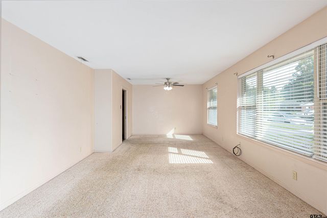 3143 Donnybrook Ave, Tyler, TX 75701