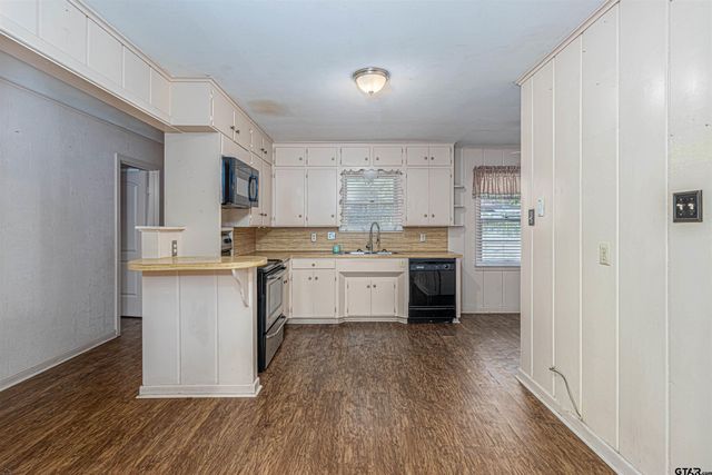 3143 Donnybrook Ave, Tyler, TX 75701