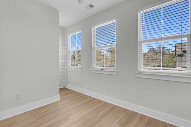 1995 Forest Avenue, North Charleston, SC 29405