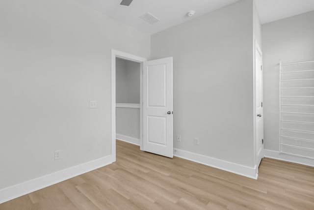 1995 Forest Avenue, North Charleston, SC 29405