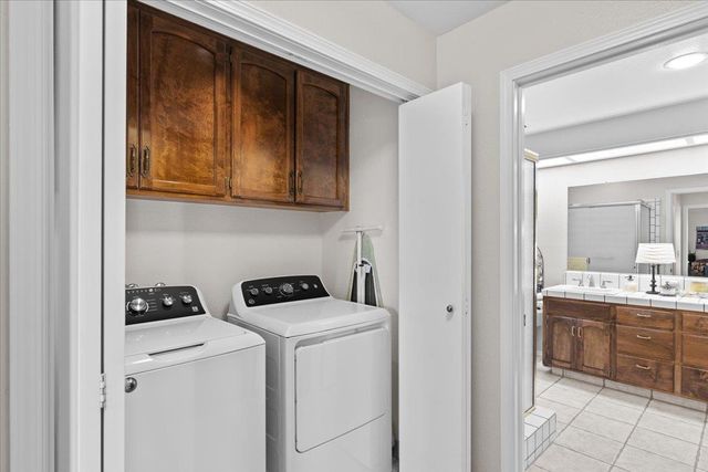 773 Mulholand Dr, Ripon, CA 95366