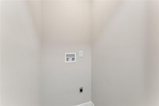1211 NE 67th Place, Gladstone, MO 64118