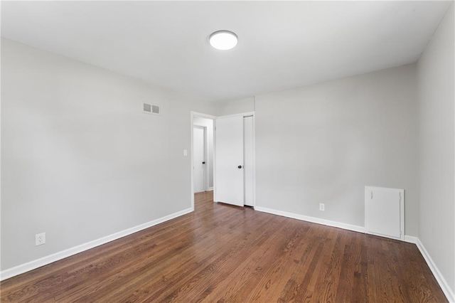 1211 NE 67th Place, Gladstone, MO 64118
