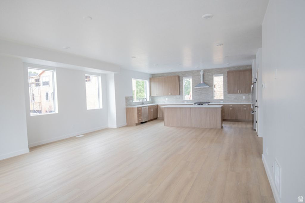 Image 11 of property listing at 3784 GRAPE IVY CT #105, Millcreek, UT 84106
