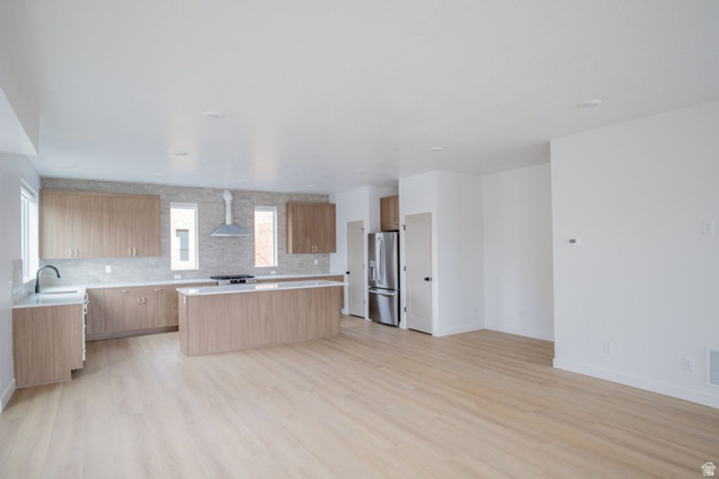 Image 12 of property listing at 3784 GRAPE IVY CT #105, Millcreek, UT 84106