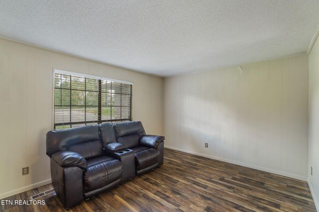 6906 N Ruggles Ferry Pike, Knoxville, TN 37924