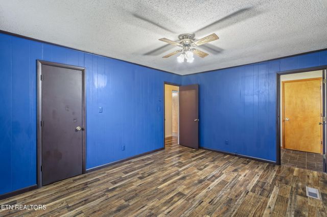 6906 N Ruggles Ferry Pike, Knoxville, TN 37924