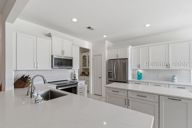 6 Astral Ln, Bluffton, SC 29909