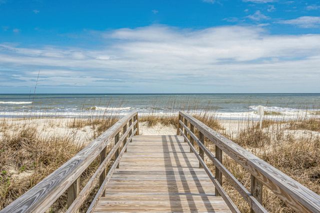157 Mackinley Circle, Pawleys Island, SC 29585