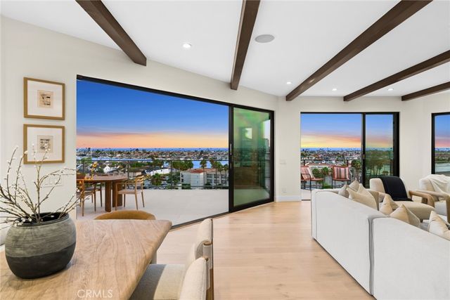 1021 Kings Road, Newport Beach, CA 92663