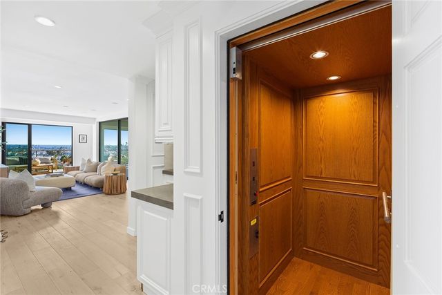 1021 Kings Road, Newport Beach, CA 92663