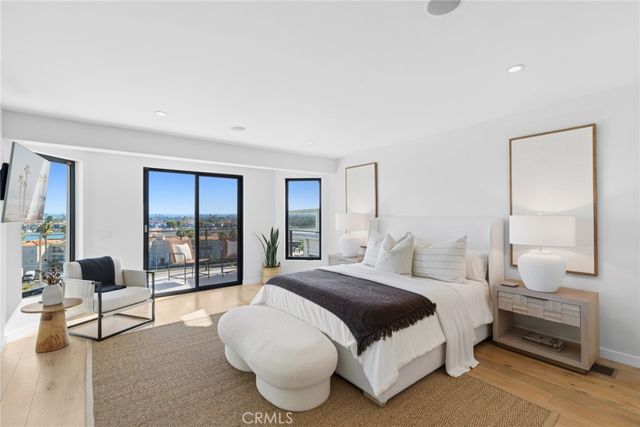 1021 Kings Road, Newport Beach, CA 92663