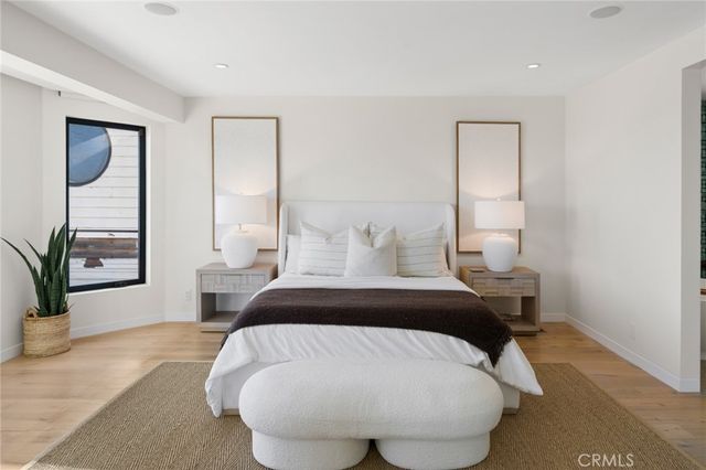 1021 Kings Road, Newport Beach, CA 92663