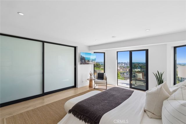 1021 Kings Road, Newport Beach, CA 92663