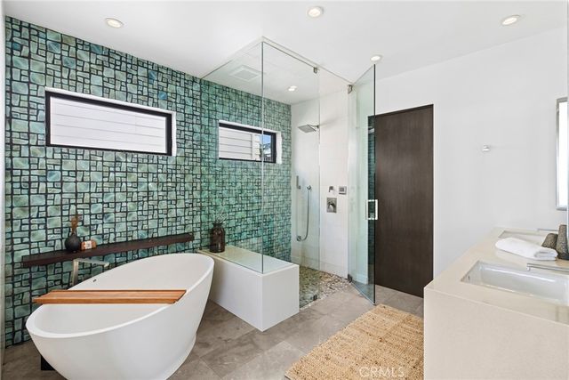 1021 Kings Road, Newport Beach, CA 92663