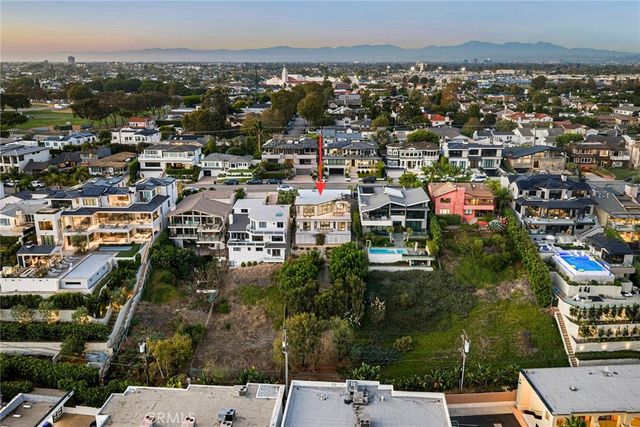1021 Kings Road, Newport Beach, CA 92663