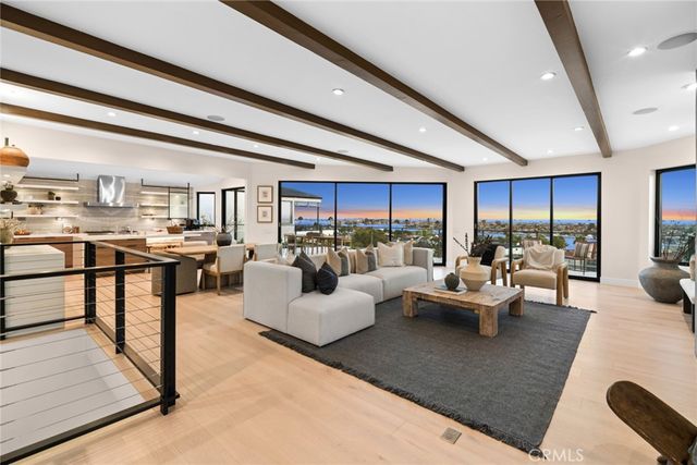 1021 Kings Road, Newport Beach, CA 92663