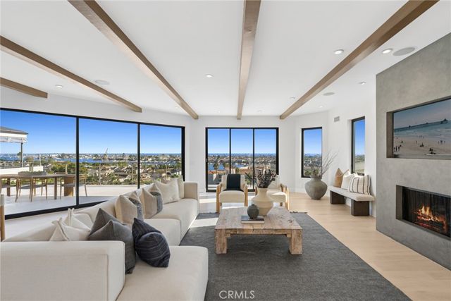 1021 Kings Road, Newport Beach, CA 92663