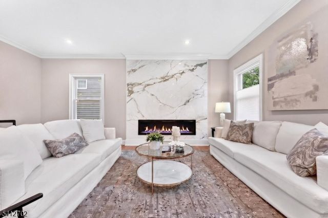 85 Pleasant Ave, Fanwood Boro, NJ 07023