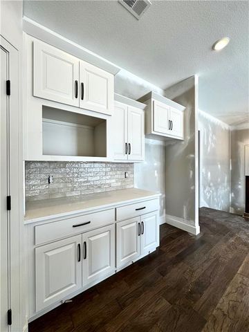 7609 NE 103rd Terrace, Kansas City, MO 64157